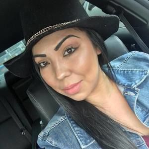 Meet your Posher, Sharon